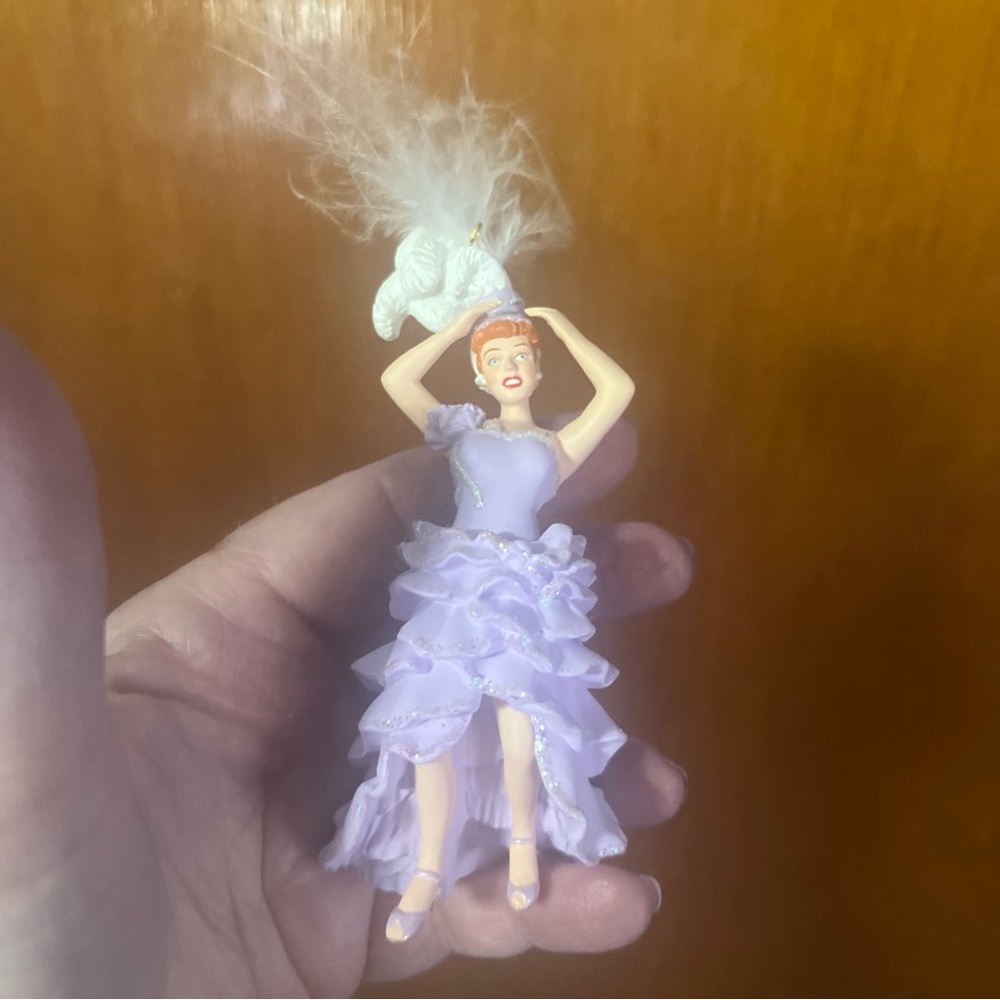 Hallmark Ornament I Love Lucy Lucy Gets Into Pictures Ornament vintage